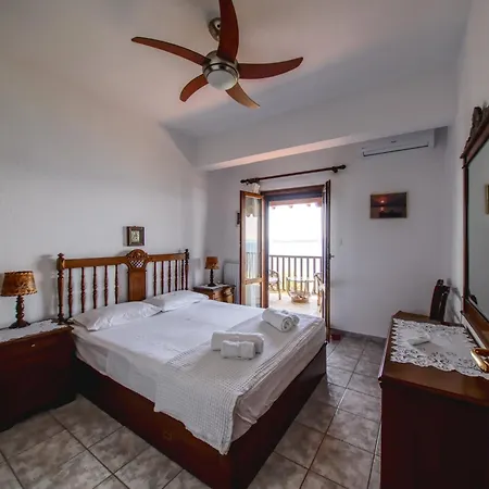 Beachfront With Huge Garden, 3br, Halkidiki